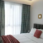 Lindi's 8 5 地拉那